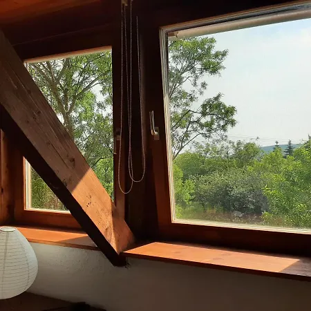 Haz A Kishegyen Holiday home Felsoors